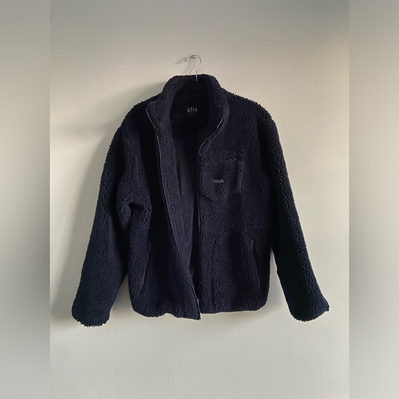 QILO Sherpa Jacket, Navy Blue with Zippable Pockets - Picture 1 of 5